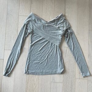 Babaton Aritzia Longsleeve